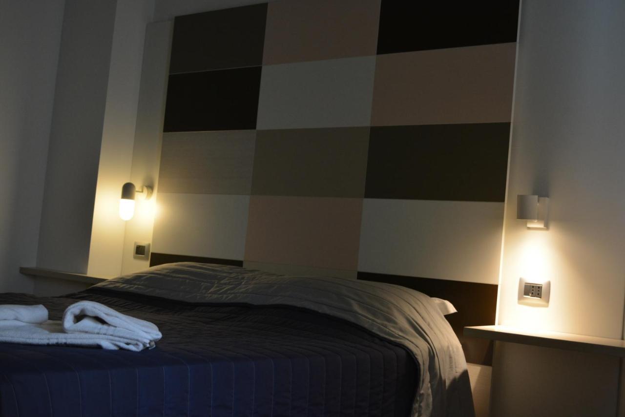 Master Hotel Castelvetro Piacentino Buitenkant foto